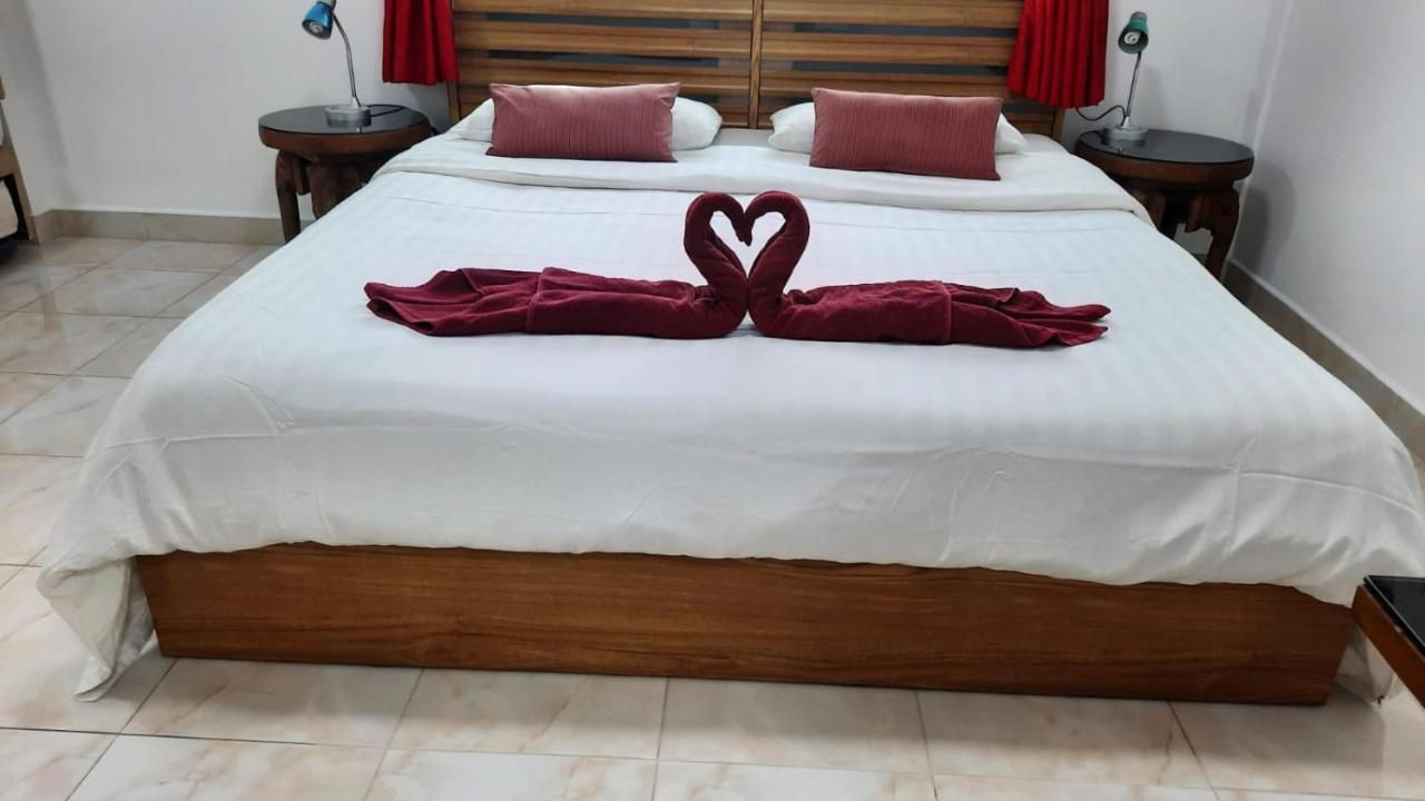 Happy Beach Jomtien Guesthouse Екстер'єр фото