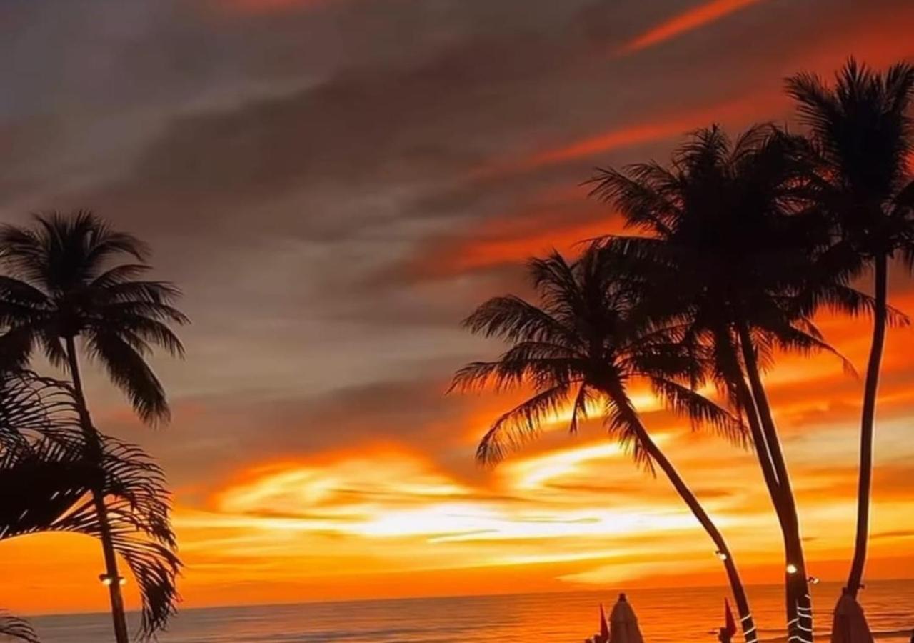 Happy Beach Jomtien Guesthouse Екстер'єр фото